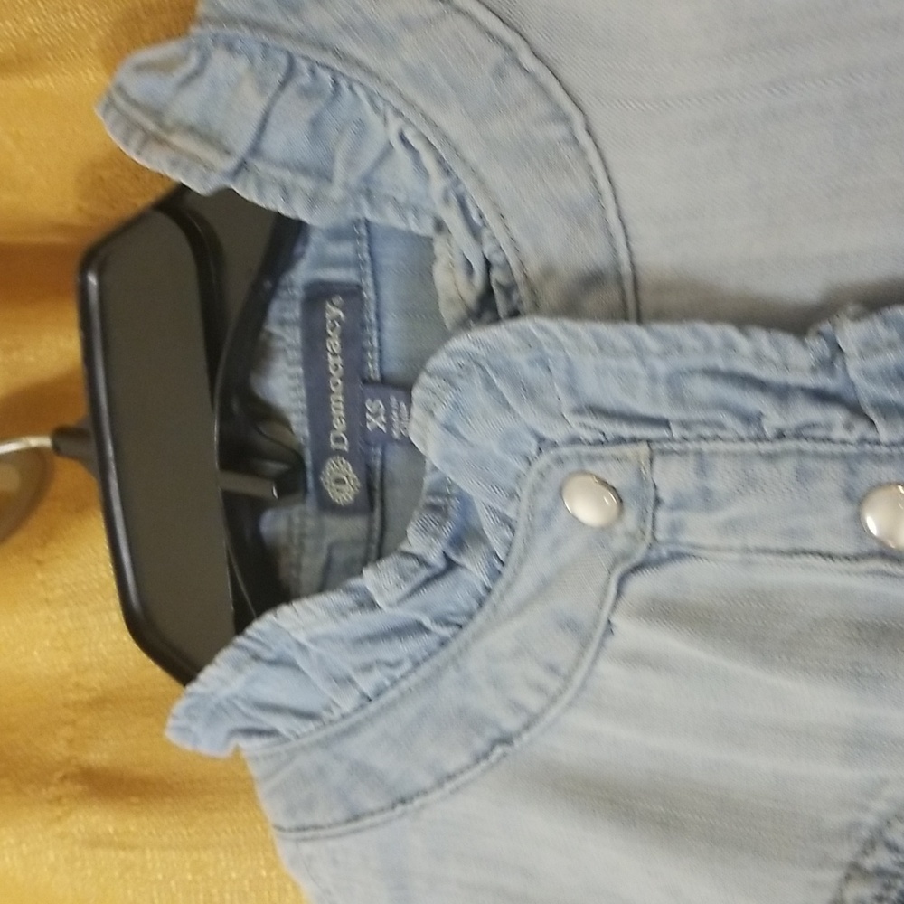 Democracy Blouse - Picture 2 of 5